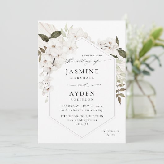 Witte Boho Bloemen bruiloft uitnodiging V3 LN (Staand voorkant)