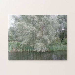 Witte Boom en Rivier Landschap Puzzel
