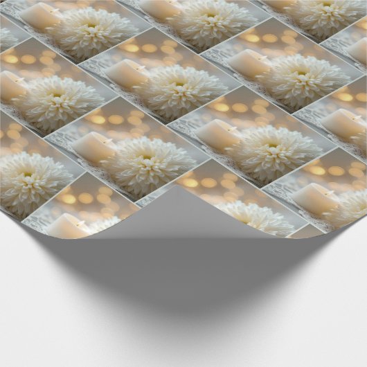 Witte bruiloft Chrysanthemum en kaars Cadeaupapier (Hoek)