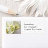 Witte calla lilies van bovenaf etiket (Insitu)