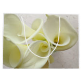 Witte calla lilies van bovenaf groot cadeauzakje (Achterkant)
