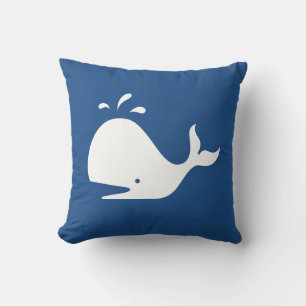 witte CARTOON walvis op middelgrote blauwe kussen