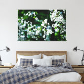 Witte Cherry Blossom Green Leaves Canvas Afdruk (Insitu (Slaapkamer))