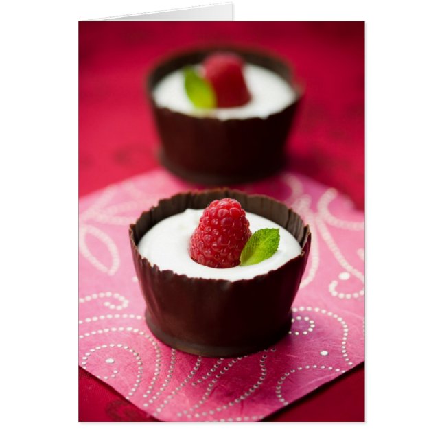 Witte chocolademousse dessert (Voorkant)