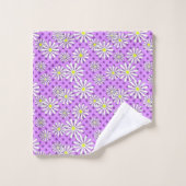 Witte daisy bloemen op een polka dot achtergrond bad handdoek (Wasdoekje)