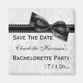 Witte Damask & Faux Bow Bachelorette Save The Date Magneet (Voorkant)