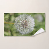 Witte dandelion bloem op groen gras handdoek (Handdoek)