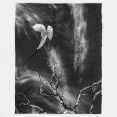 WITTE DOVE IN GRAY SKIES FLEECE DEKEN (Voorkant)