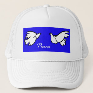 Witte Doves of Peace Trucker Pet