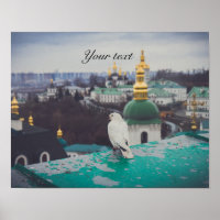 Witte duif bij orthodox klooster in Kiev