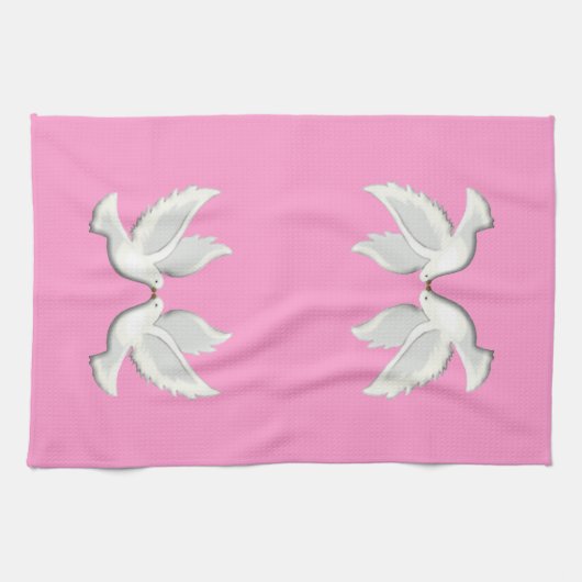 Witte duiven op roze keukenhanddoek (Horizontaal)