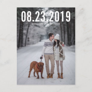 Witte Eenvoudige Typografie Save the Date Briefkaa Aankondigingskaart