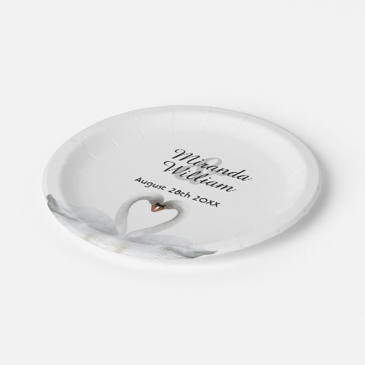 Witte elegante zwanen uit liefde voor bruiloft papieren bordje (Gekanteld)
