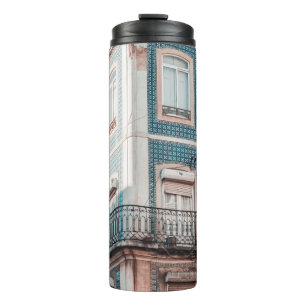 WITTE EN BLAUWE CONCRETE BOUW THERMOSBEKER