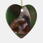 Witte en bruine vlinder op rode ventilator keramisch ornament (Rechts)