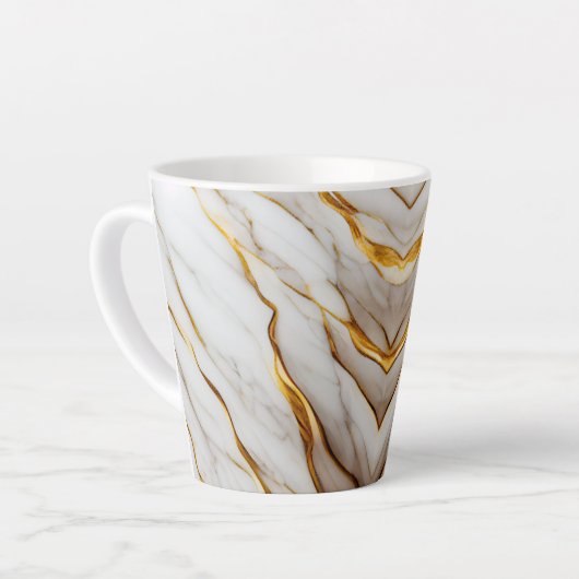 Witte en gouden toonaangevende afdrukken latte mok (Linkerhoek)