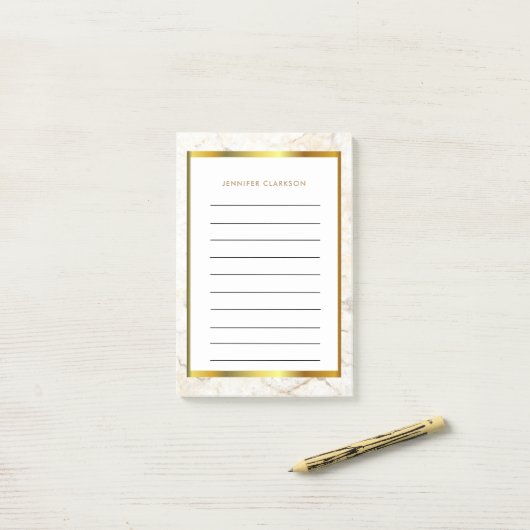 Witte en goudmarmer gepatterde monogram naam post-it® notes (Op bureau)