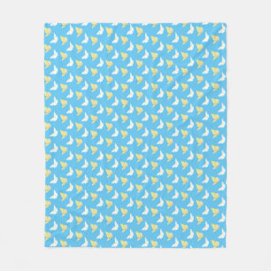 Witte en lichtgele vlinders die blauw vliegen fleece deken