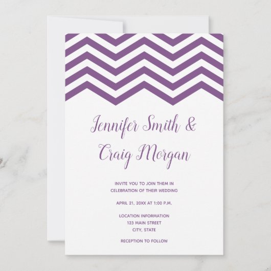 Witte en Paarse Chevron Trim Wedding Kaart (Voorkant)