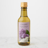 Witte en paarse lilacen op textuur wijn etiket (Voorkant)