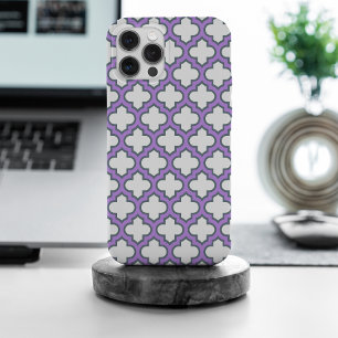 Witte en Paarse trellis, rooster, quatrefoil iPhone 15 Pro Max Hoesje
