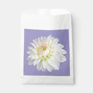 Witte en roze bloem bedankzakje