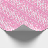 Witte en roze Noordse kerstpatronen Cadeaupapier (Hoek)