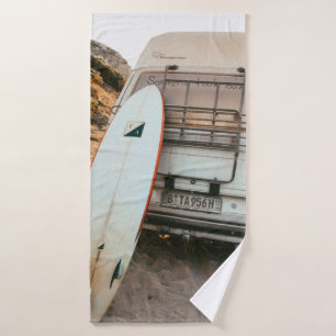 Witte en zwarte surfplank badhanddoek