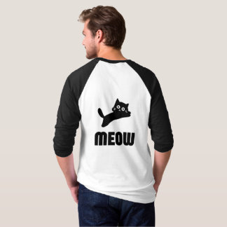 Witte en zwarte t-shirt met volledige mouw en kat