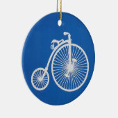  witte fiets op blauw keramisch ornament (Rechts)