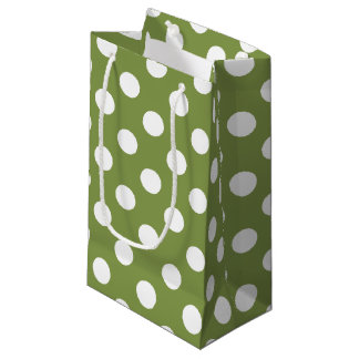 Witte haarvlekken op olijfgroen klein cadeauzakje