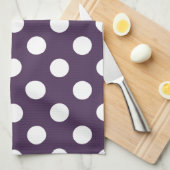 Witte haarvlekken op paarse pruimen theedoek (Quarter Fold)