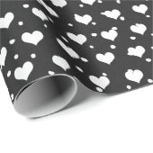 Witte harten op polka dots cadeaupapier (Rol Hoek)