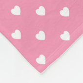 Witte harten op roze gepersonaliseerd fleece deken (Hoek)