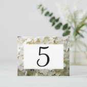Witte Hydrangea Bloem Tafel Nummers Briefkaart (Staand voorkant)