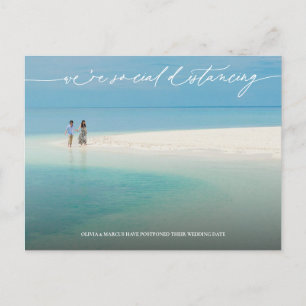 Witte kalligrafie Social Distancing Wedding Delay Briefkaart