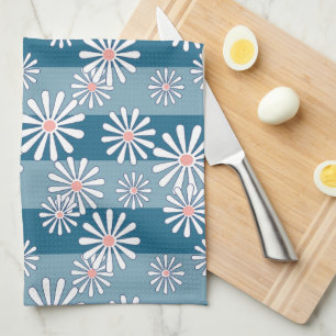 Witte kamillebloemen op gestreepte blauwe achtergr theedoek