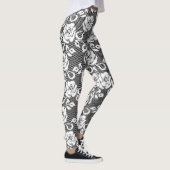 Witte kant met Rozen op zwarte Leggings (Rechts)