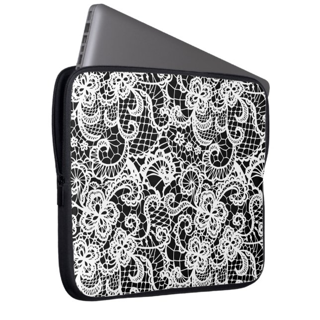Witte kant op zwart laptop sleeve (Voorkant Rechts)