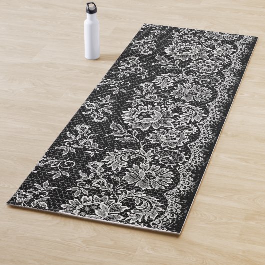 Witte Kant op Zwart Yogamat (In situ)