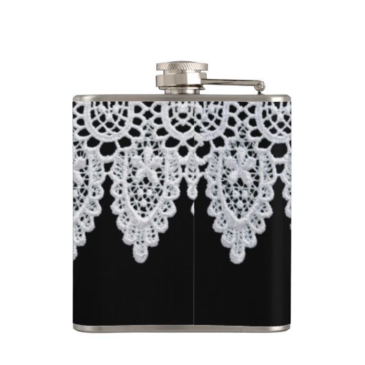 Witte kant vormt een delicate grens tegen zwart heupfles (Achterkant)