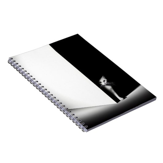 Witte kat in zwarte schaduwen notitieboek (Rechterzijde)
