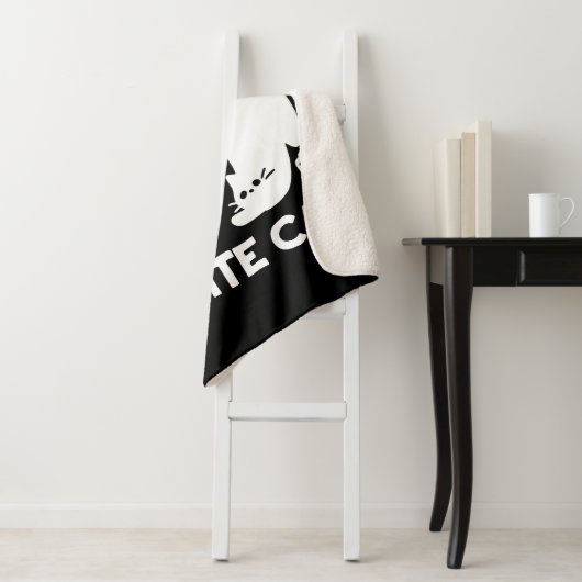 Witte Kitten Silhouetten - Schattige Feline Design Sherpa Deken (In situ)