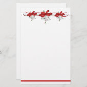 Witte klokken rode linten bessen briefpapier (Voorkant / Achterkant)