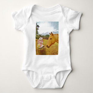 Witte konijn en Gele Paarden Romper