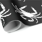 Witte krab op zwart cadeaupapier (Rol Hoek)