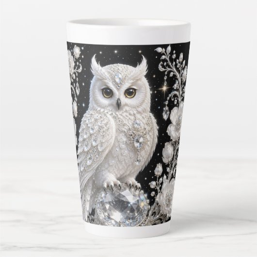 Witte Kristallen Parel Uil Latte Mok (Voorkant)