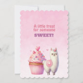 Witte Lama Grote Roze Cupcake Valentijnsdag Zoet Feestdagenkaart (Voorkant)