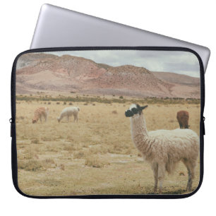 WITTE LLAMA OP BROWN GRASS LAPTOP SLEEVE