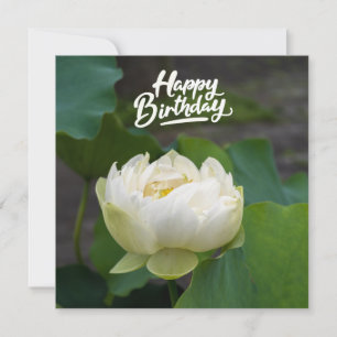 Witte lotus met het woord Happy Birthday Briefkaar